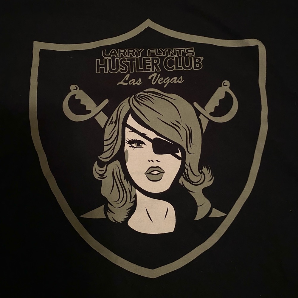 Limited Edition Hustler Club Raiders Collab T-shirt Men’s Large